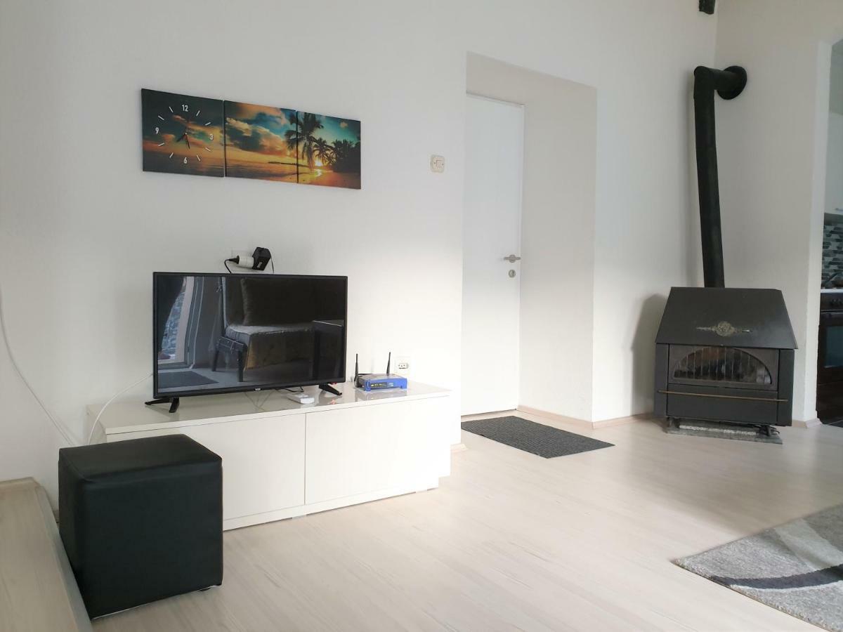 Alex Apartments Kruševo Buitenkant foto